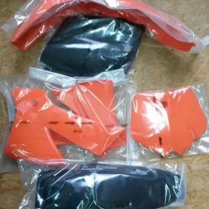 Bestpreis UFO Plastiksatz KTM SX 125-520 2001-2002