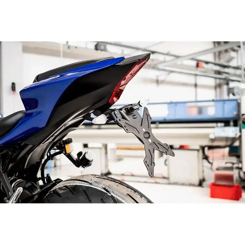 Neu Porta matrícula EVOTECH para Yamaha R7